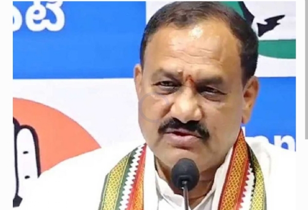 టీపీసీసీ అధ్యక్షులు మహేష్ కుమార్ గౌడ్ టీపీసీసీ అధ్యక్షులు మహేష్ కుమార్ గౌడ్