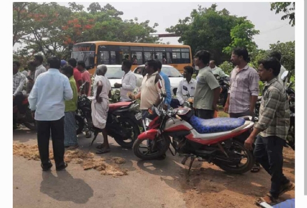 రైతుల ధర్నా