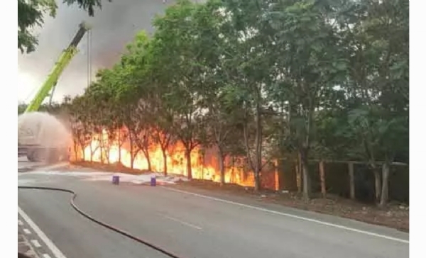 కెమికల్ ట్యాంకర్ కెమికల్ ట్యాంకర్