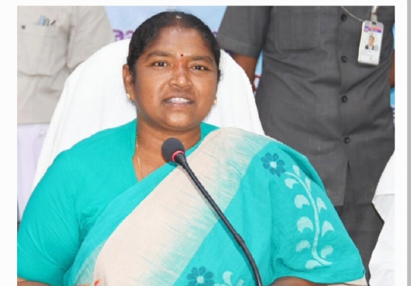 మంత్రి సీతక్క