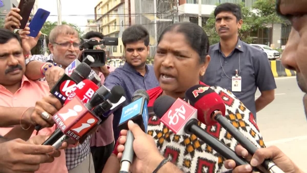 మంత్రి సీతక్క