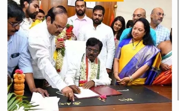 మంత్రి వివేక్