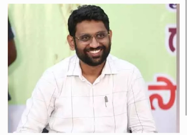 కొత్తగూడెం కలెక్టర్