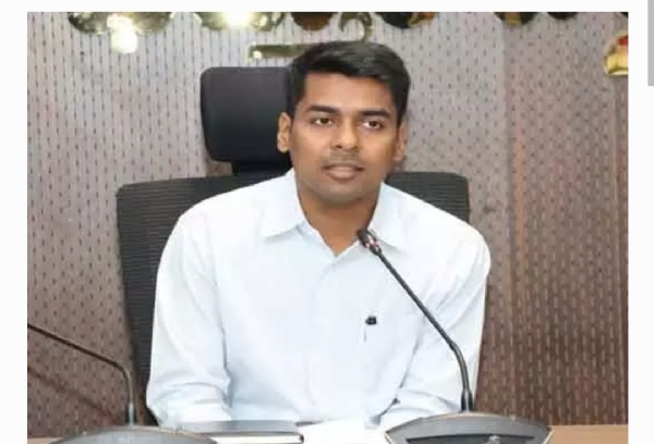 ఖమ్మం కలెక్టర్