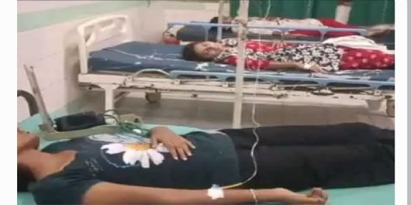 నర్సింగ్ కళాశాలలో ఫుడ్ పాయిజన్.. ఆస్పత్రి పాలైన 17 మంది విద్యార్థులు