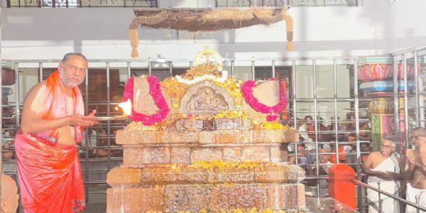 శ్రీక్షేత్ర కుంభకోణాన్ని సందర్శించిన శ్రీ సుబుధేంద్ర తీర్థ స్వామీజీ