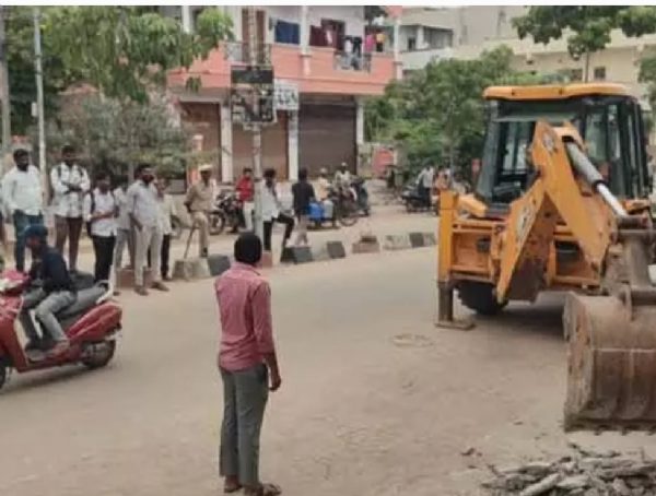 అక్రమ నిర్మాణాలు
