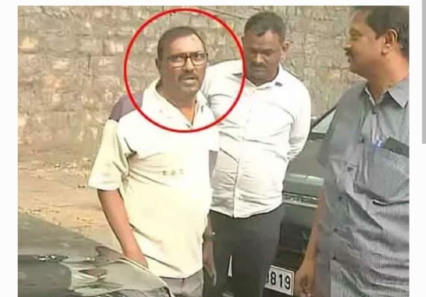 సీనియర్ జర్నలిస్ట్
