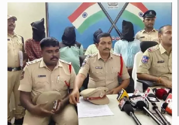 నలుగురు అరెస్ట్