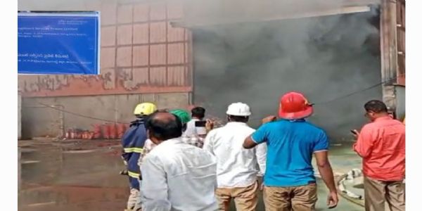 పాషమైలారంలో మరో పరిశ్రమలో అగ్నిప్రమాదం..