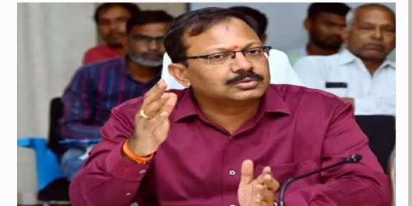 వర్షాల వల్ల ఇబ్బందుల పరిష్కారం కోసం కంట్రోల్ రూమ్.. నిజామాబాద్ కలెక్టర్