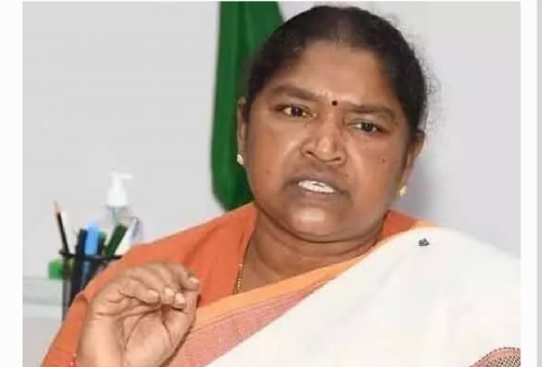 మంత్రి సీతక్క