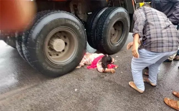 రోడ్డు ప్రమాదం