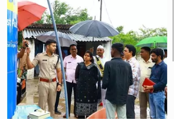 కలెక్టర్ ఇలా త్రిపాఠి