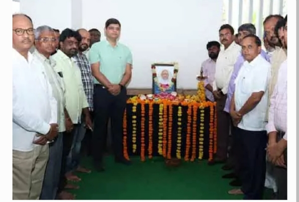 కామారెడ్డి కలెక్టర్