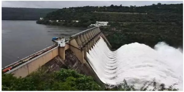 శ్రీశైలం జలాశయానికి భారీగా వరద.. ప్రస్తుత నీటిమట్టం?