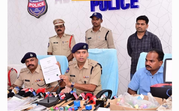 ఆదిలాబాద్ ఎస్పీ
