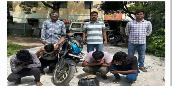 అక్రమంగా గంజాయి విక్రయిస్తున్న నిందితులను అరెస్టు చేసిన జూబ్లీహిల్స్ ఎక్సైజ్ పోలీస్లు