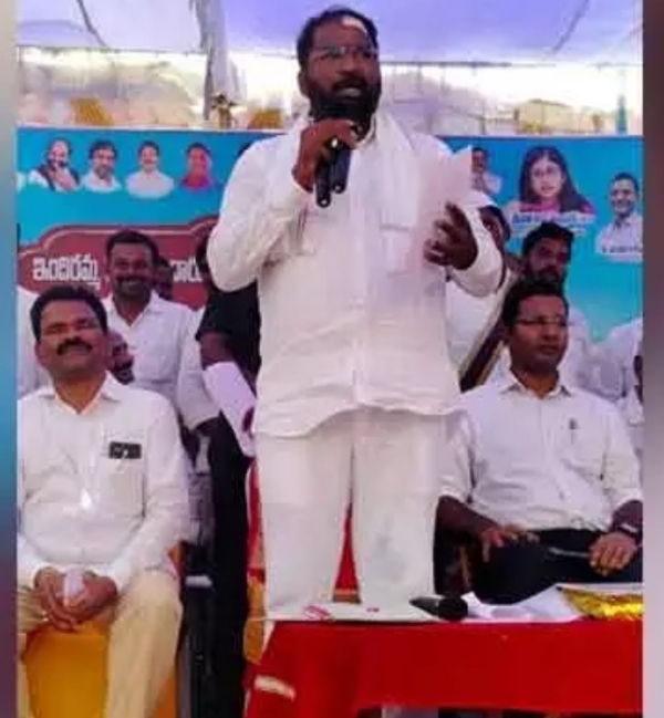 మంత్రి శ్రీహరి
