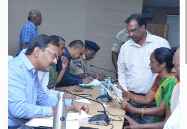 జిల్లా కలెక్టర్