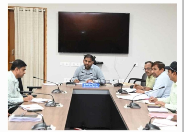పెద్దపల్లి కలెక్టర్