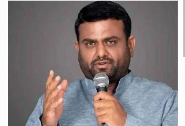 పైలట్ రోహిత్ రెడ్డి