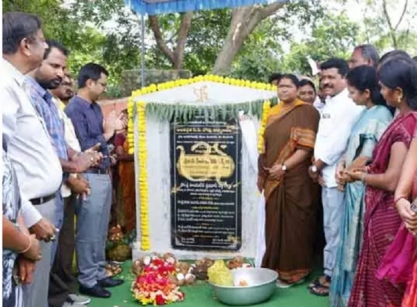 మంత్రి సీతక్క