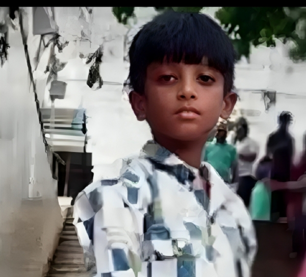 పుష్ప టు బాలుడు