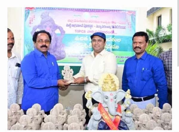 మెదక్ కలెక్టర్