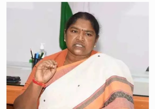 మంత్రి సీతక్క