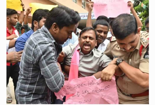 విద్యార్థి నేతలు