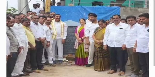 అభివృద్ధి పనులకు ఎమ్మెల్యే గాంధీ శంకుస్థాపన..