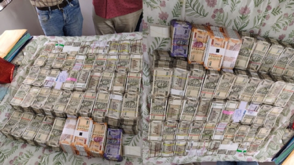 एसीबी की छापेमारी;