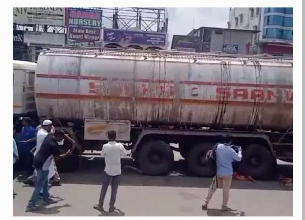 రోడ్డు ప్రమాదం