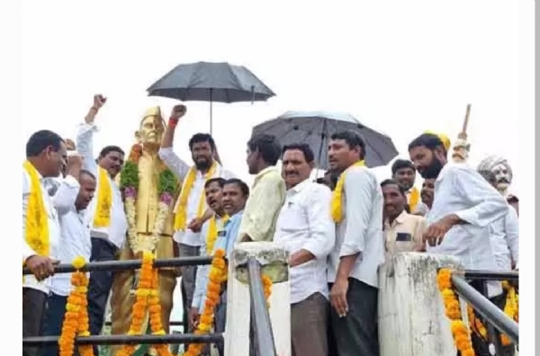 ఎమ్మెల్యే అనిల్ జాదవ్