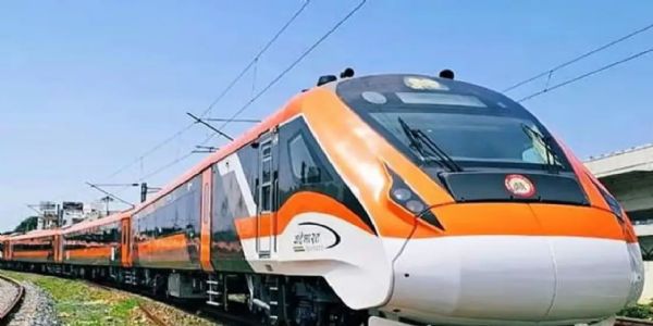 తొలి వందే భారత్‌ స్లీపర్‌ రైలు ఈ రూట్‌లోనే