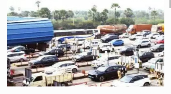 ప్రైవేట్ ట్రావెల్స్ ప్రైవేట్ ట్రావెల్స్