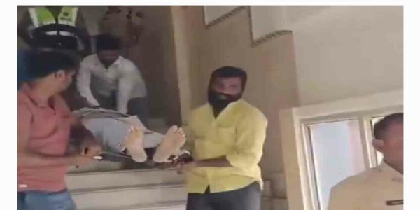 సినిమా చూస్తూ ప్రాణాలు విడిచిన చిరంజీవి అభిమాని