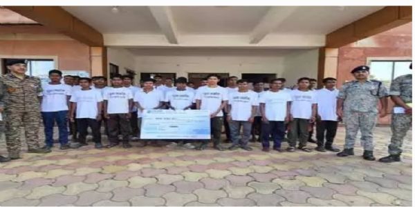 చత్తీస్గఢ్లో నేడు 29 మంది మావోయిస్టుల లొంగుబాటు