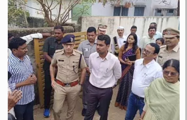 ఖమ్మం కలెక్టర్ ఖమ్మం కలెక్టర్