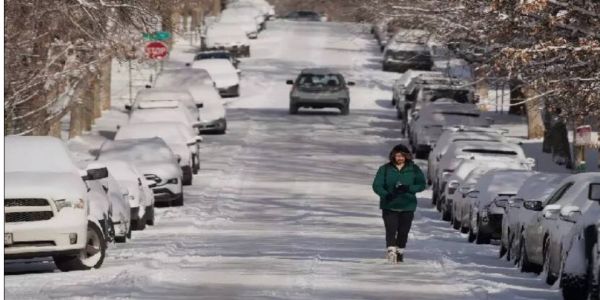 అమెరికాలో మంచు తుఫాన్ బీభత్సం.. వందలాది వాహనాలు ఢీ, రహదారులు మూసివేత