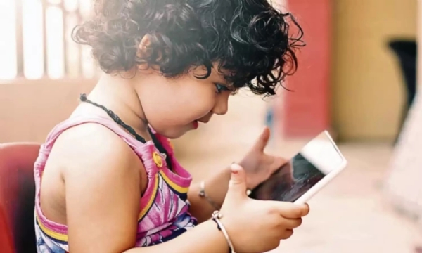 smartphone-exposure-in-kids-before-12-can-harm-mental smartphone-exposure-in-kids-before-12-can-harm-mental