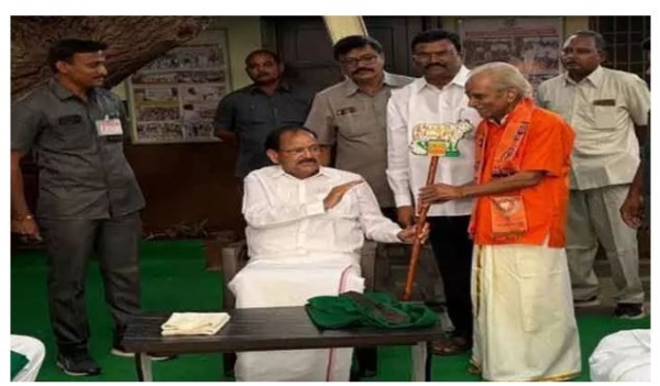 /farmers-should-become-businessmen-former-vice-presiden