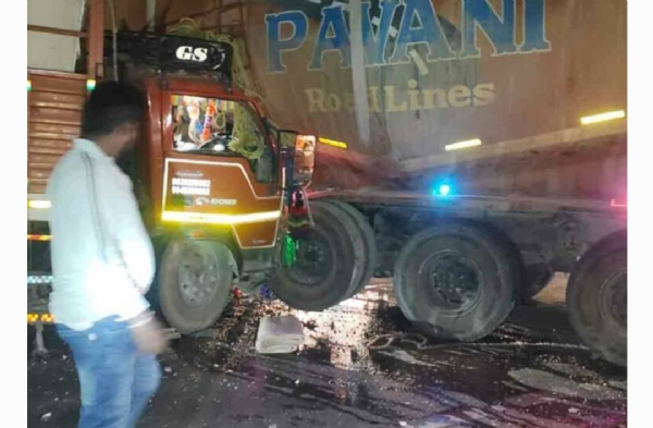 రోడ్డు ప్రమాదం