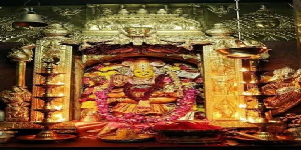 శ్రీ బాలా త్రిపురసుందరీ దేవి అలంకారంలో భక్తులకు దర్శనమిచ్చిన అమ్మవారు