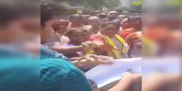 మేయర్ ఎన్నికల నామినేషన్ ప్రక్రియలో ఘర్షణ