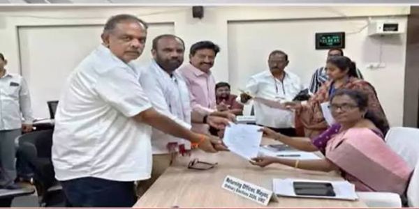 విజయవాడ మేయర్ అభ్యర్థిగా వంగవీటి రాధాకృష్ణ నామినేషన్ దాఖలు UPDATE
