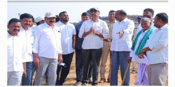 పేద విద్యార్థులకు నాణ్యమైన విద్యతో పాటు వసతి, భోజనం, క్రీడలు.. జగిత్యాల ఎమ్మెల్యే
