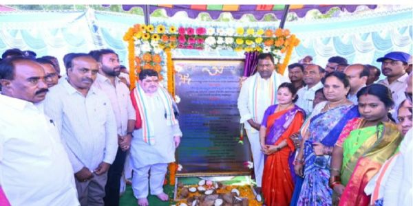 ఉచిత బస్సు ద్వారా మహిళలకు రూ. 13 వేల కోట్ల మేర ఆర్థిక ప్రయోజనం.. మంత్రి పొన్నం
