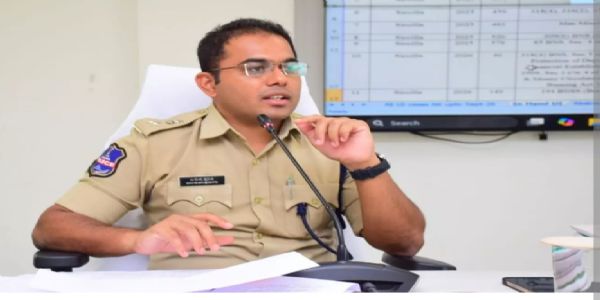 రోడ్డు ప్రమాద బాధితులకు వైద్య సహాయం అందించడం కీలకం.. జిల్లా ఎస్పీ మహేష్ బి. గితే